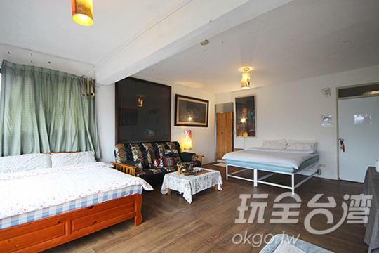 Museum Traveler'S Bnb Sanzhi Exterior photo